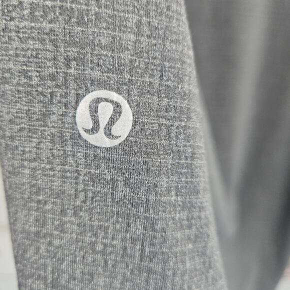 Lululemon Active Tee T-Shirt grey Size Medium - Picture 3 of 4